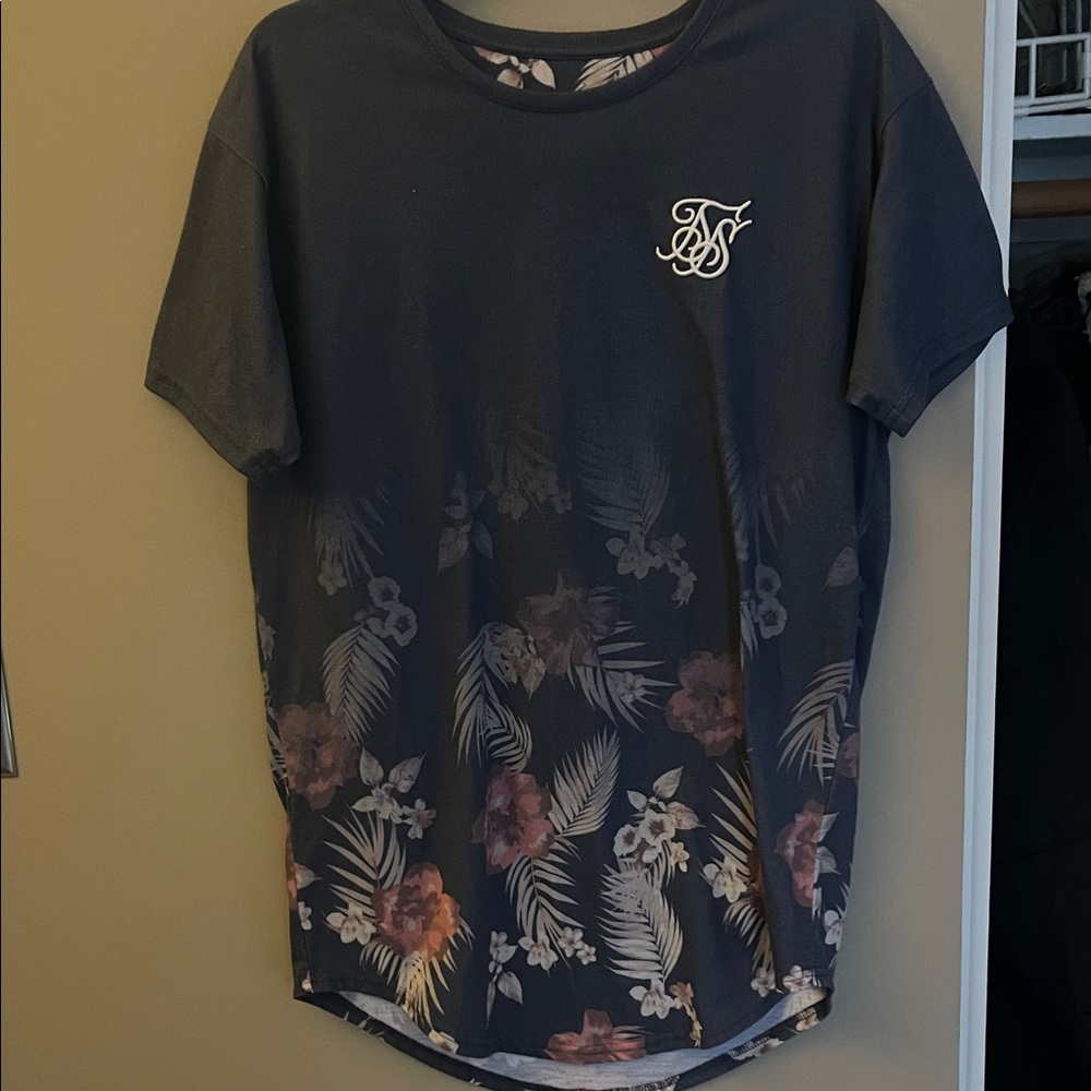 Siksilk Men’s Large Floral Graphic T-Shirt